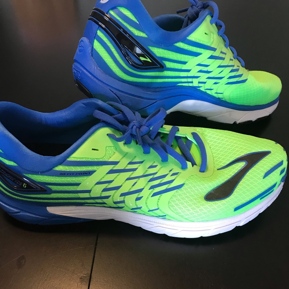 Brooks pure cadence 5 running shoes